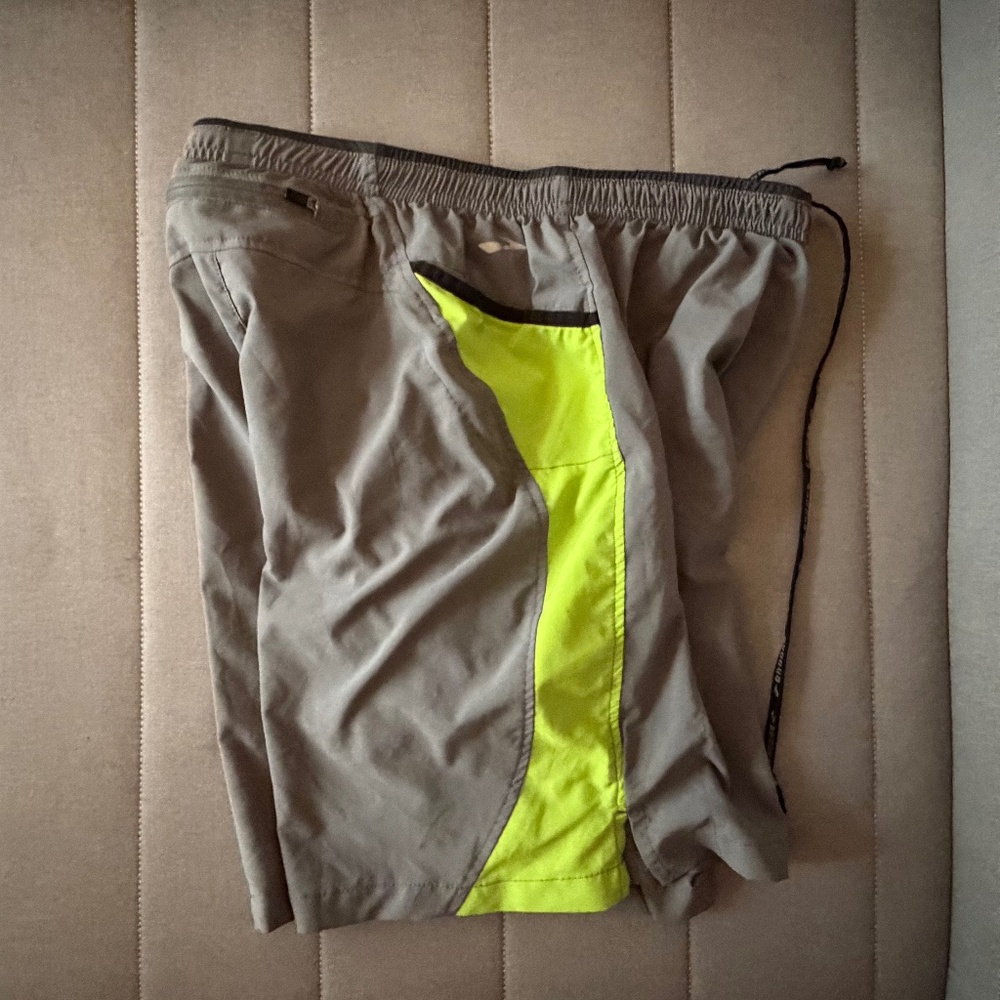 Running shorts